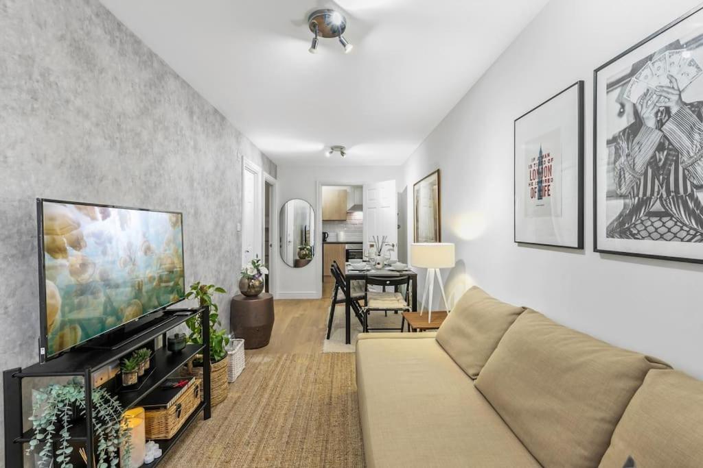 Holiday Home 2Br L 2Ba With Patio-Sleep 6 伦敦 外观 照片