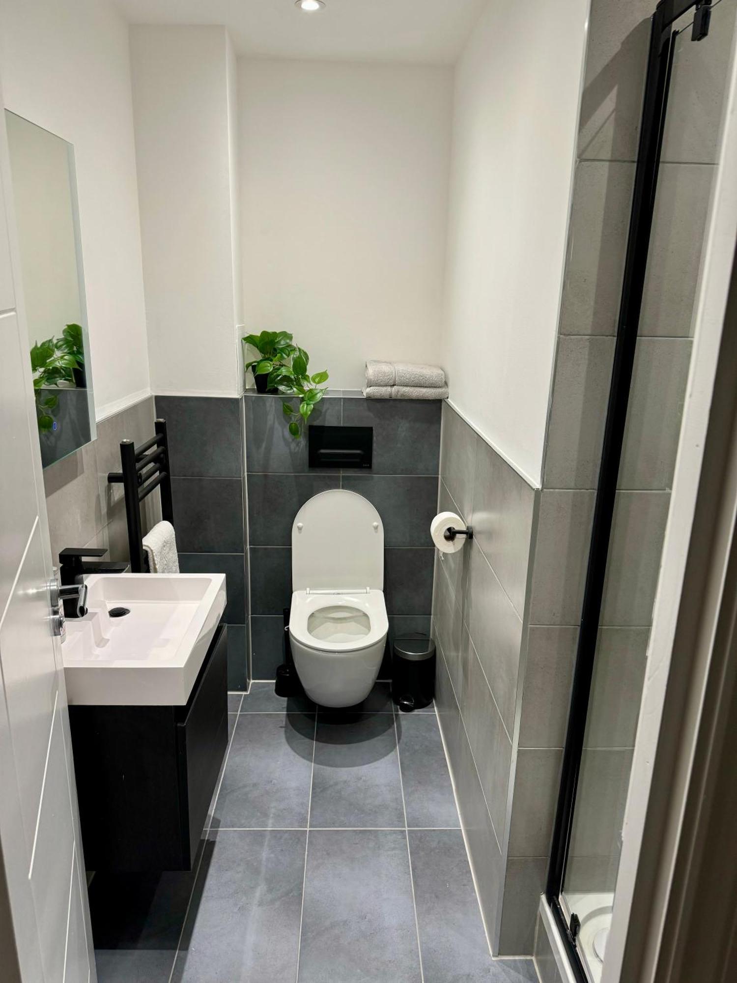 Holiday Home 2Br L 2Ba With Patio-Sleep 6 伦敦 外观 照片