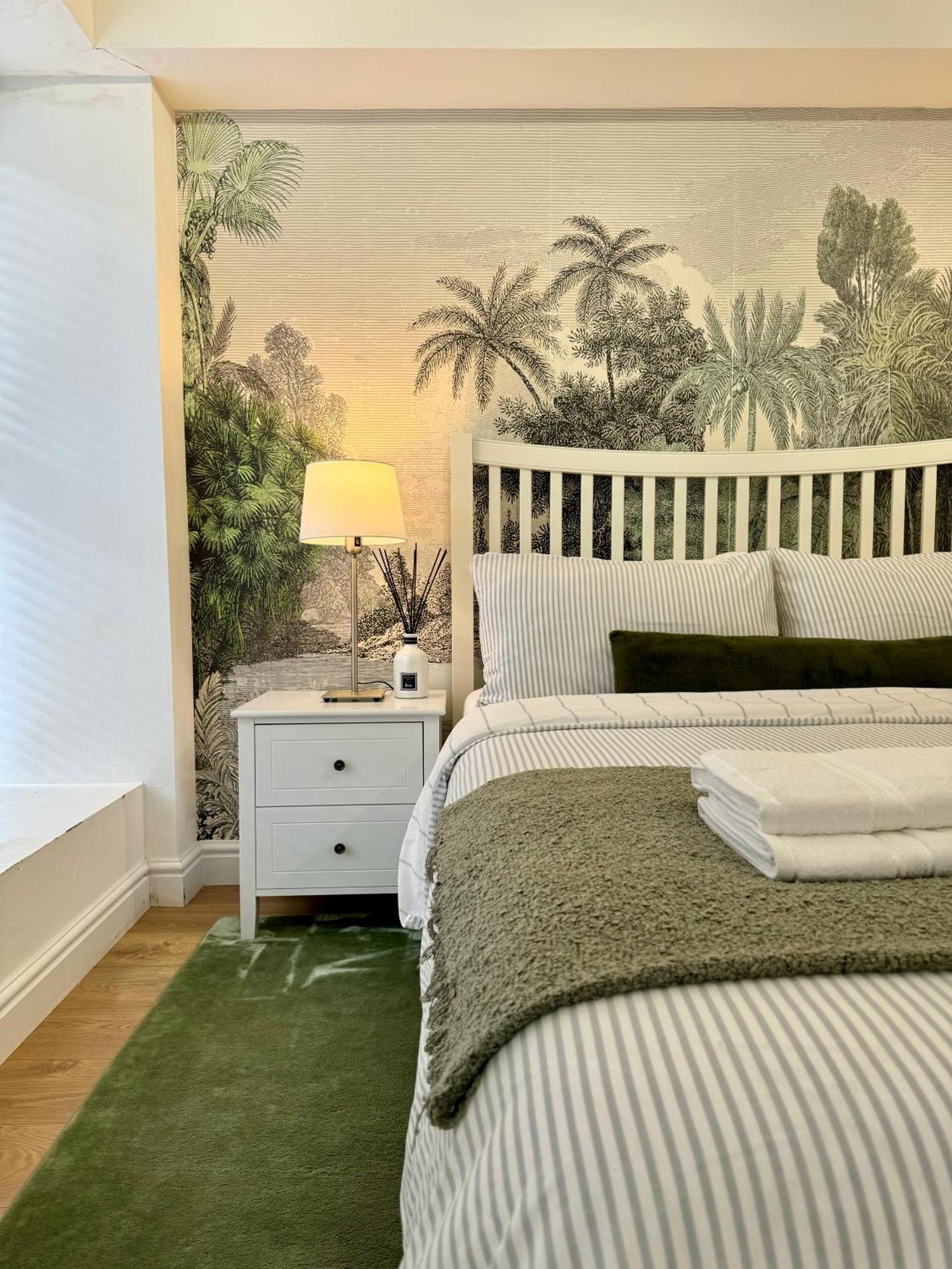 Holiday Home 2Br L 2Ba With Patio-Sleep 6 伦敦 外观 照片