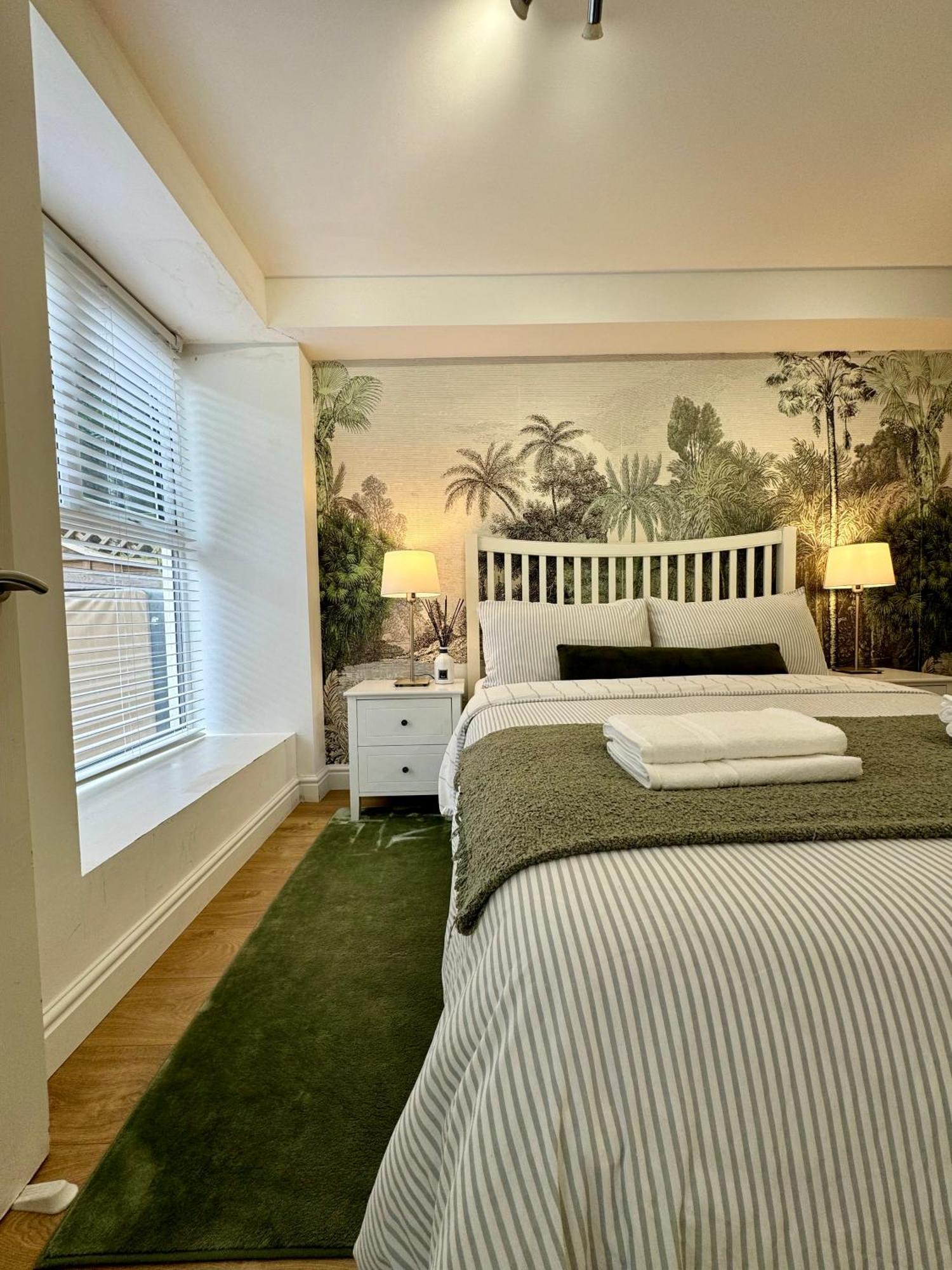 Holiday Home 2Br L 2Ba With Patio-Sleep 6 伦敦 外观 照片