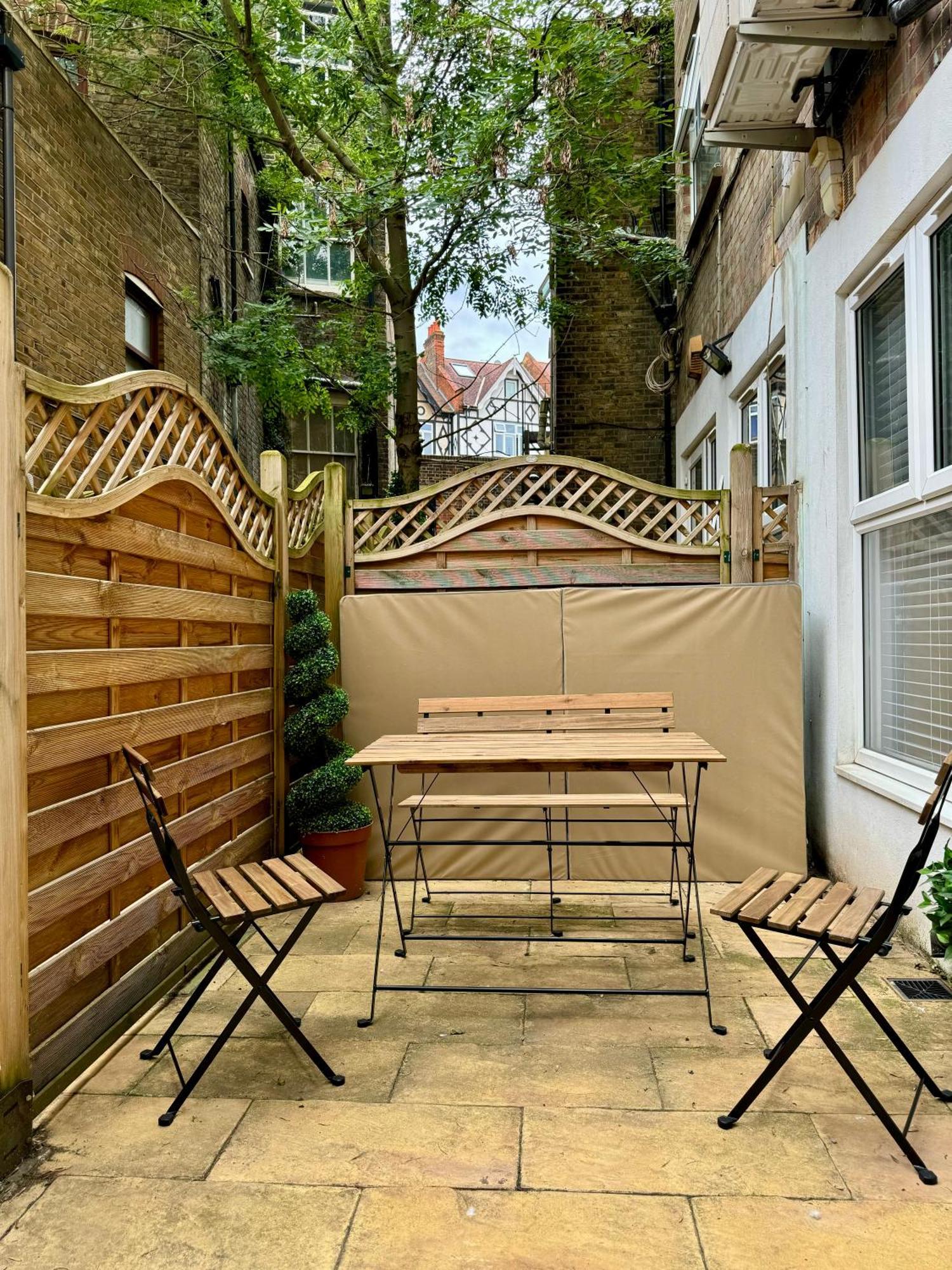 Holiday Home 2Br L 2Ba With Patio-Sleep 6 伦敦 外观 照片